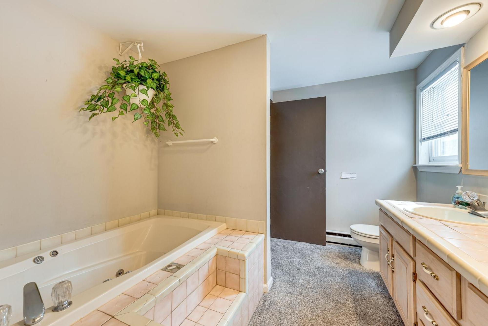 Arrowhead Retreat With Private Indoor Pool! *