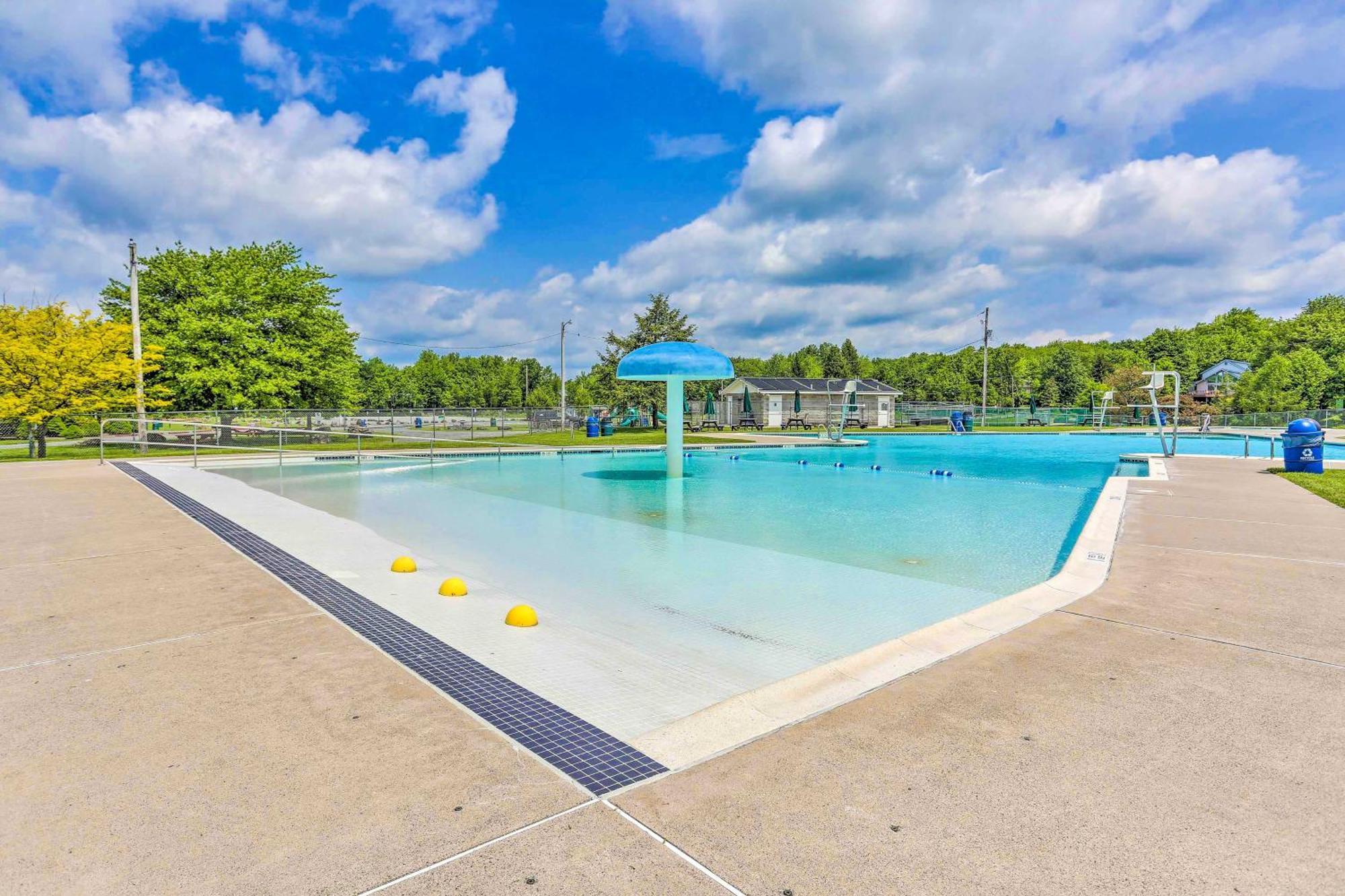 Arrowhead Retreat With Private Indoor Pool! Holiday home